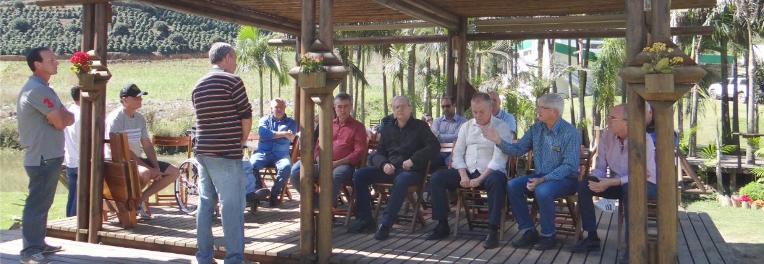 João Altoé recebe Foletto e lideres estaduais para fomentar a Usina de Suco de Vargem Alta