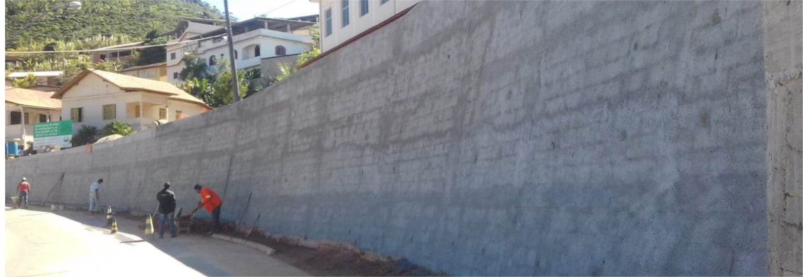 Construção de muro de contenção é concluída na Avenida Hermínio Altoé, em Jaciguá