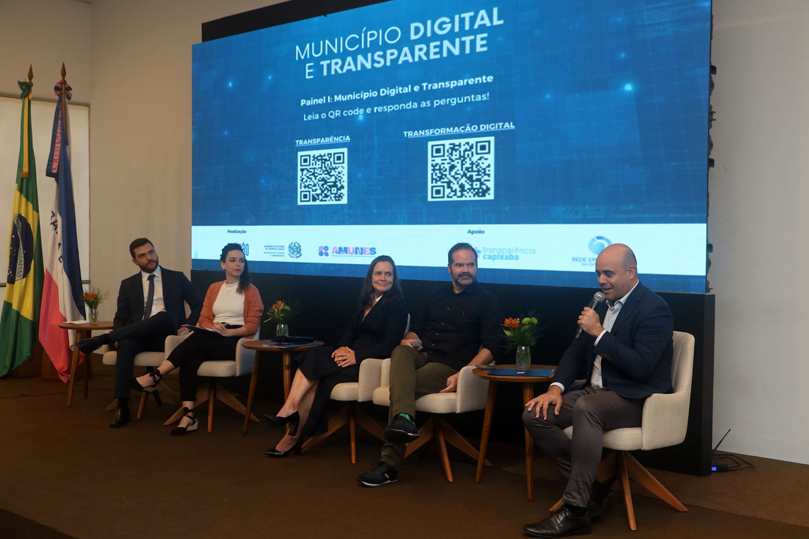 Representantes de Vargem Alta participam de evento sobre transparência e serviços públicos digitais, em Vitória