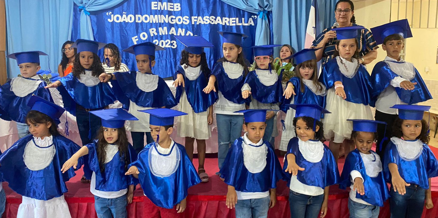 EMEB João Domingos Fassarella realiza formatura e apresentações culturais no encerramento do ano de 2023