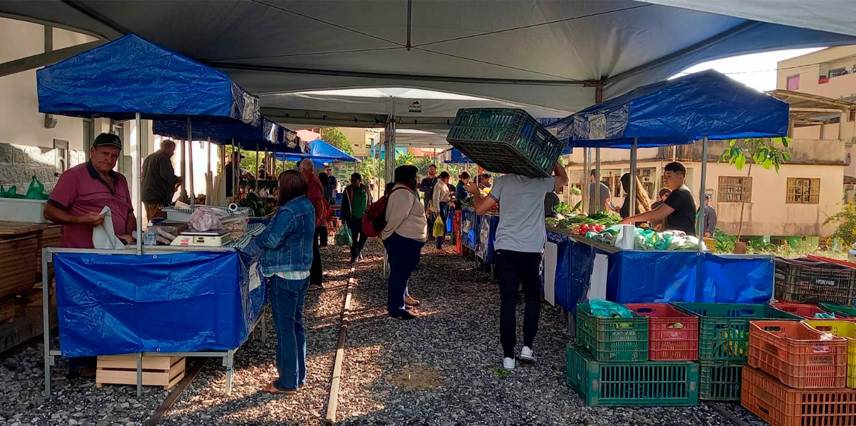 Feira do Produtor Rural de Vargem Alta agora é em novo local e com nova estrutura