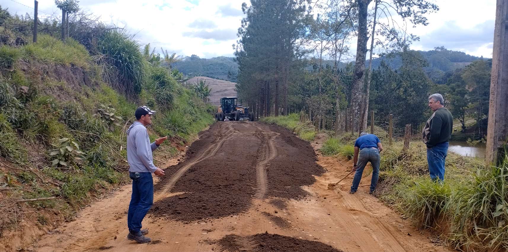 Prefeitura aplica RevSol no distrito de Castelinho