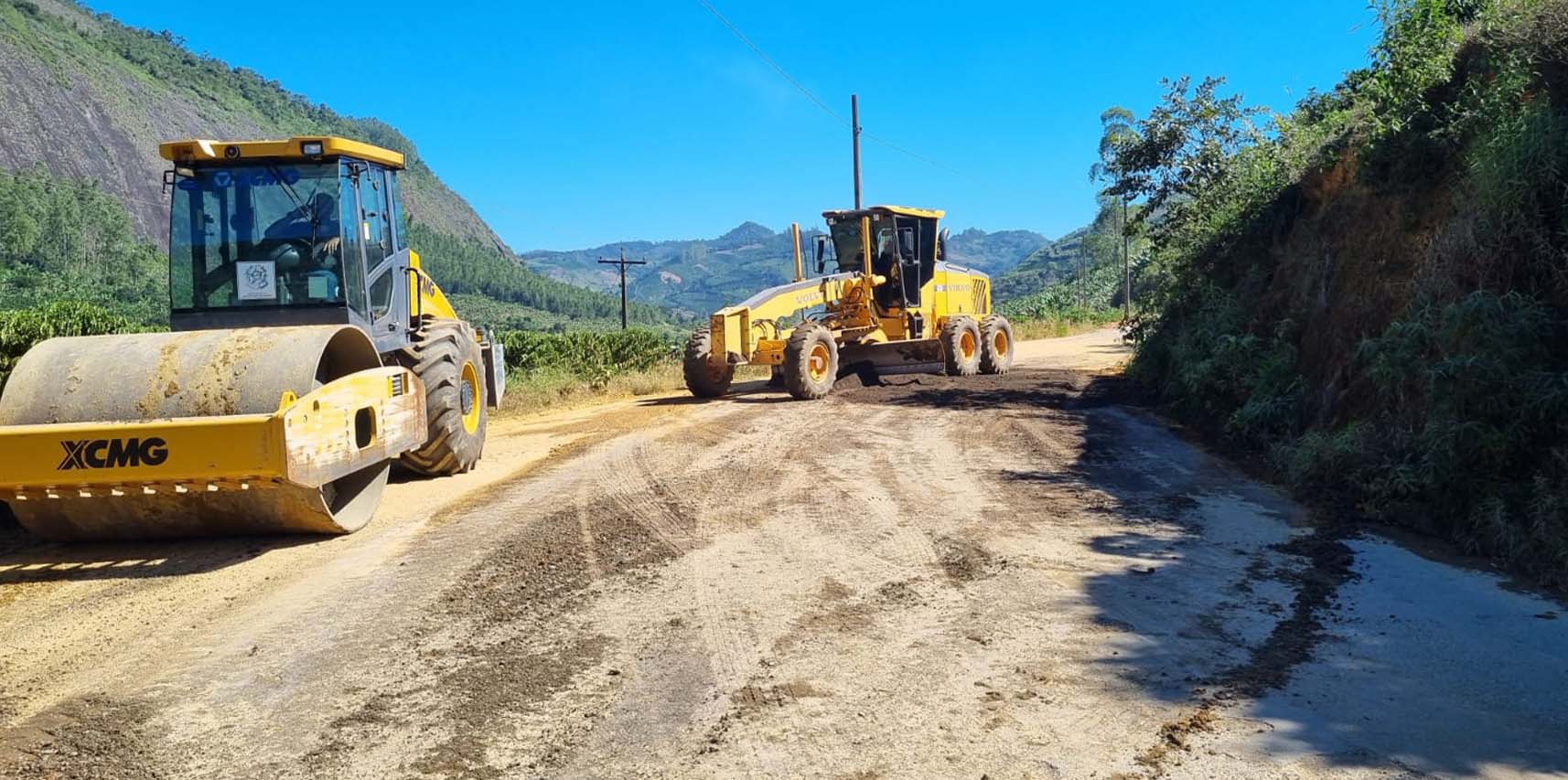 Manutenção de via pública em Pombal de Cima