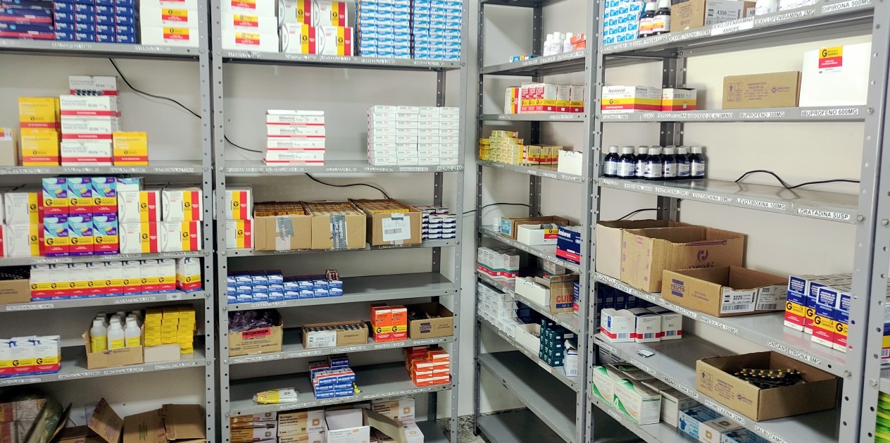 Setor da Farmácia Básica de Vargem Alta atualiza lista de medicamentos para 2025