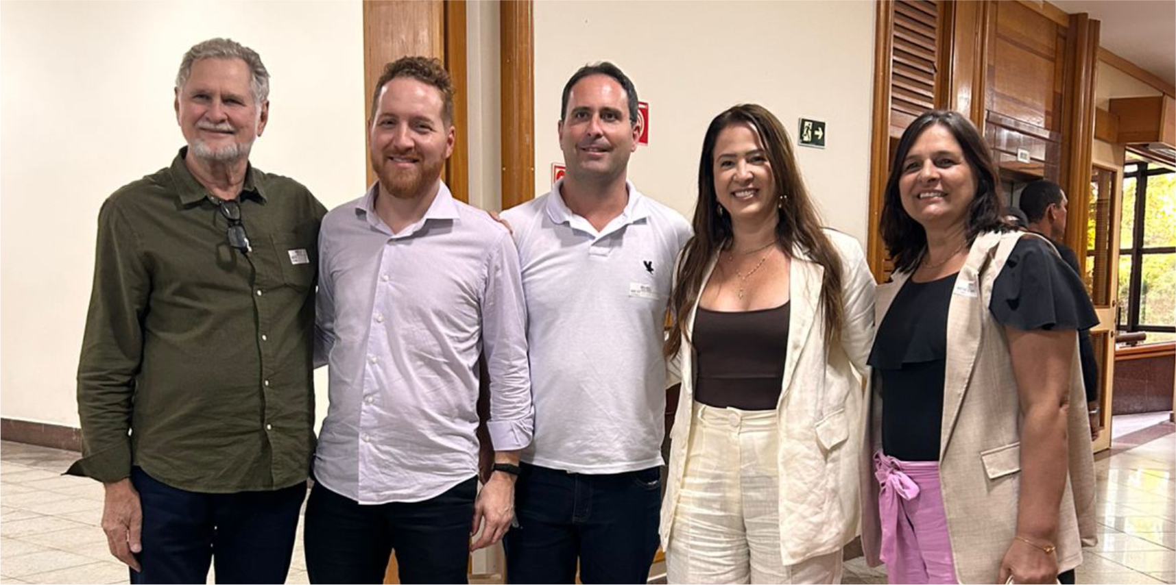Vargem Alta participa da apresentação do Pacto pela Educação 2025-2028