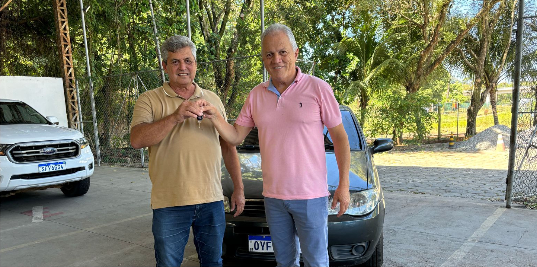 Vargem Alta recebe veículo doado pelo IEMA