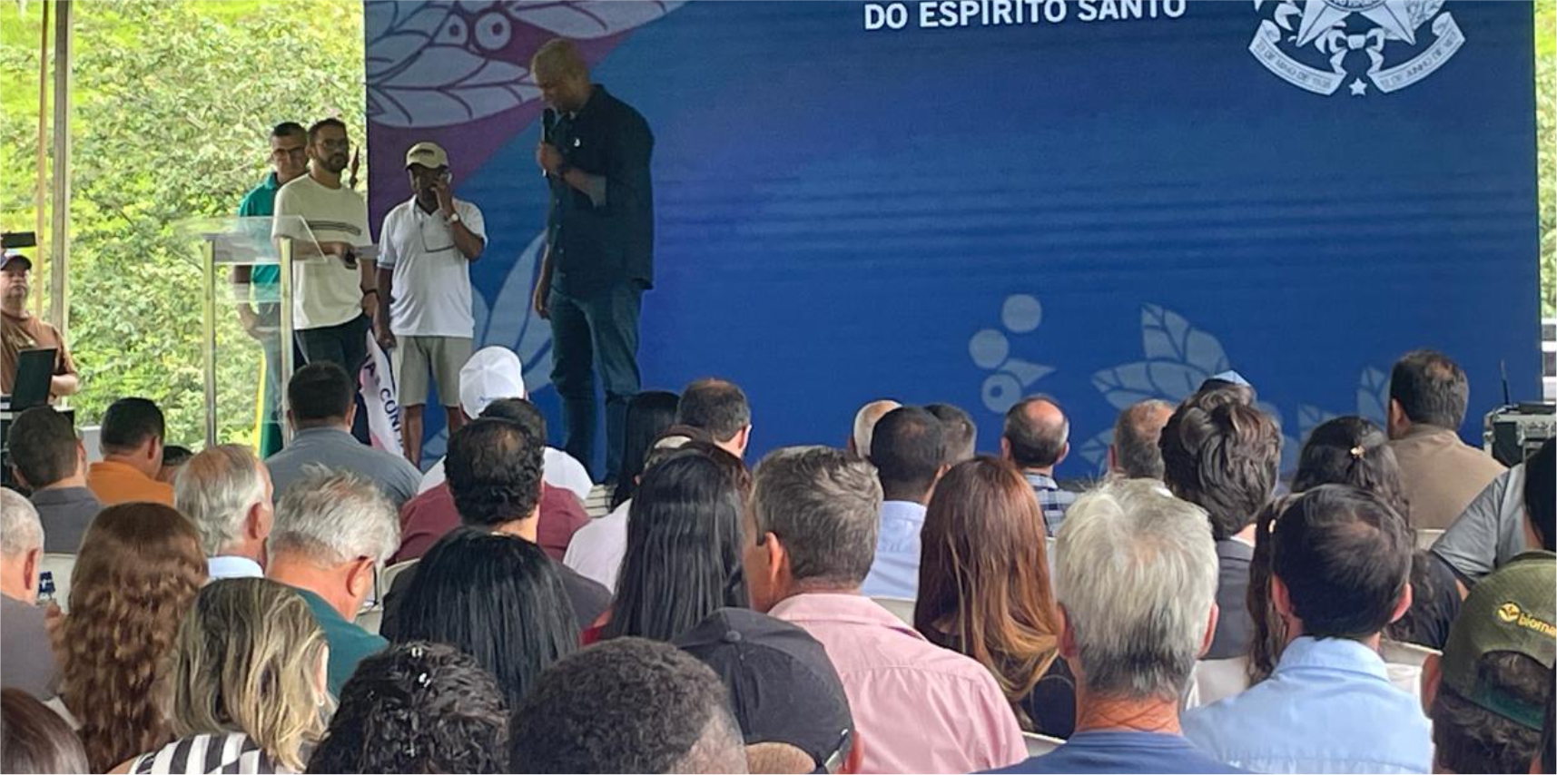 Vargem Alta participa de lançamento do Programa Reflorestar