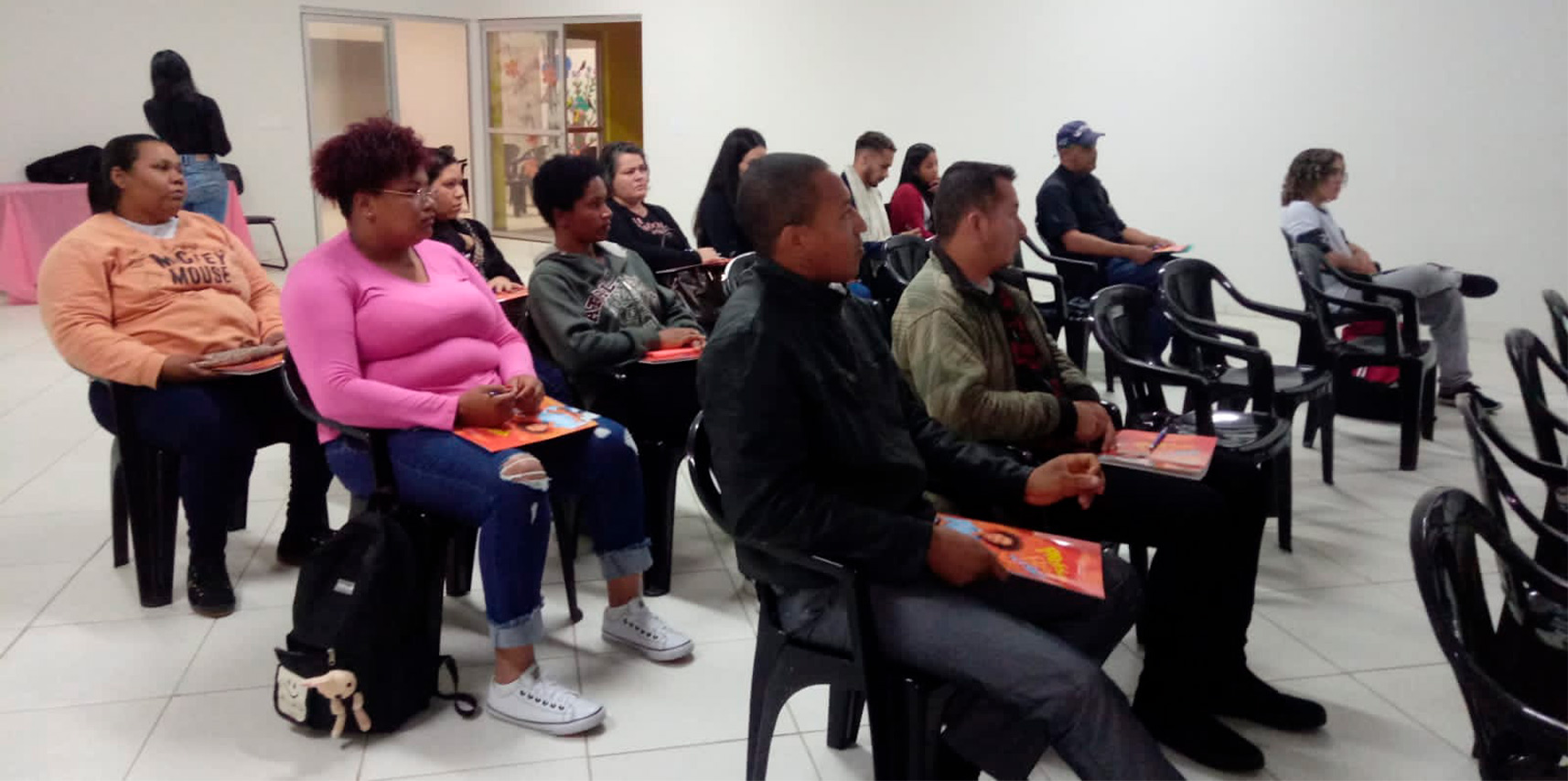 CRAS realiza aula inaugural do curso profissionalizante de assistente administrativo do Senac em Vargem Alta