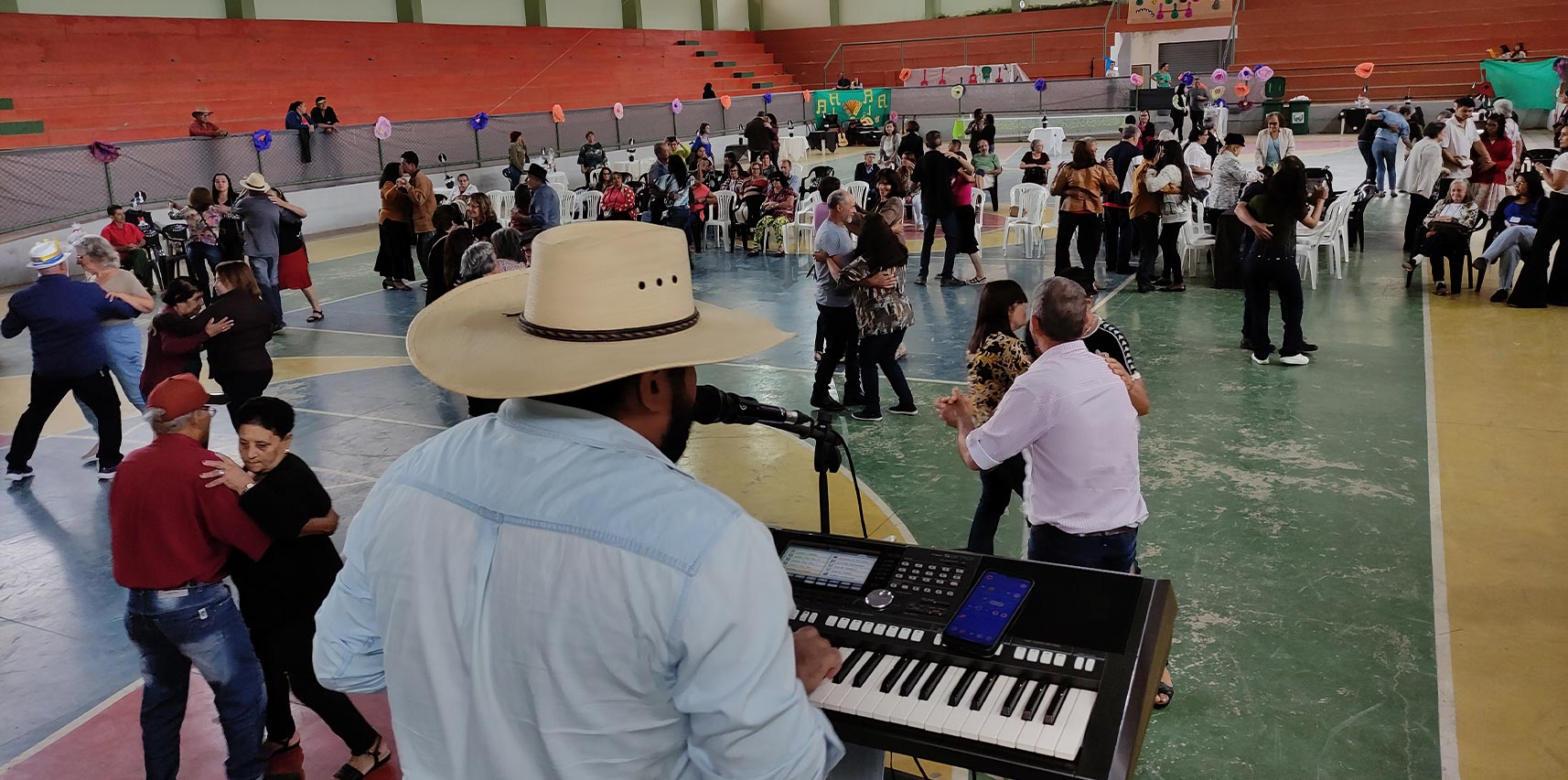 Animação e muito forró agitam o Dia Mundial do Idoso comemorado em Vargem Alta