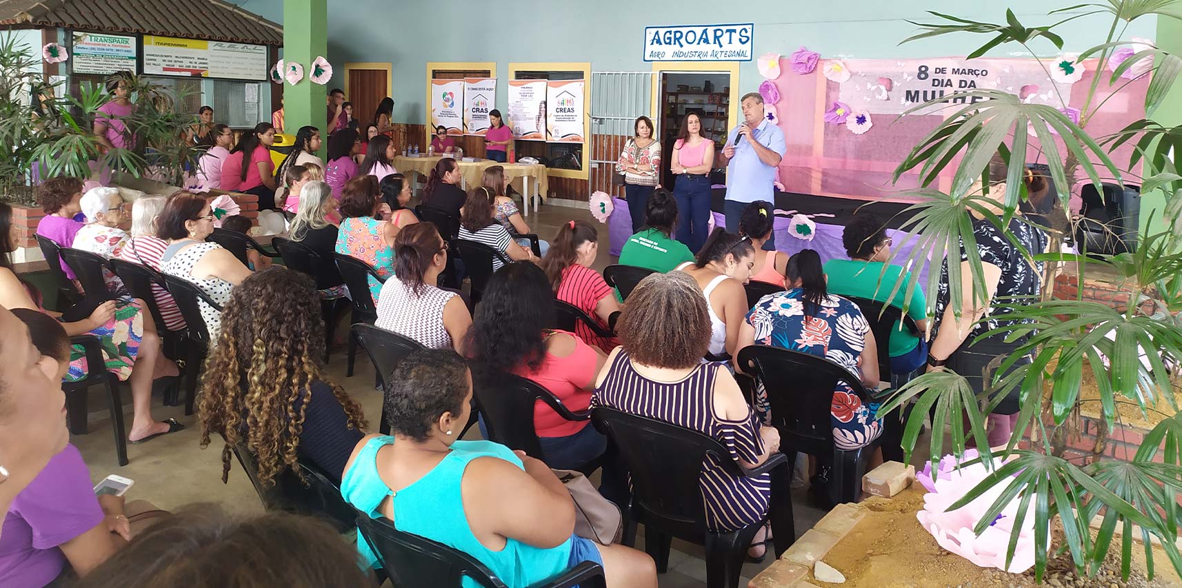 Em evento a Secretaria de Assistência Social de Vargem Alta homenageia as mulheres