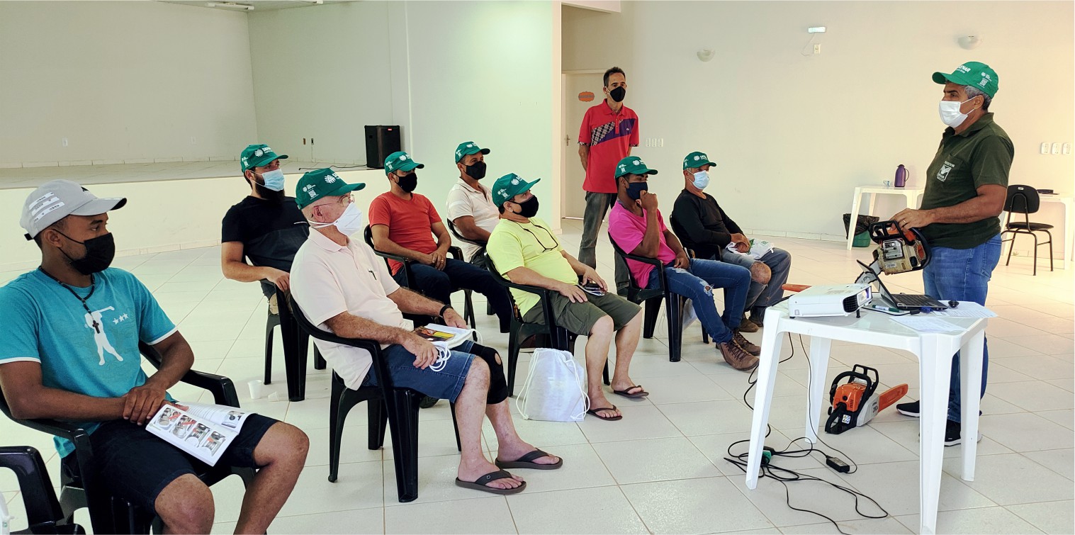 Prefeitura e Senar realizaram curso de operação e manutenção de motosserra em Vargem Alta