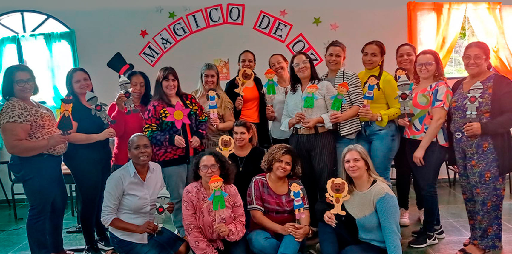 Secretaria de Educação de Vargem Alta realiza terceiro momento formativo de professores alfabetizadores do PAES