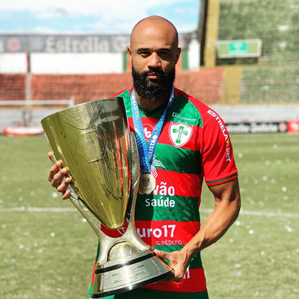 Jogador de futebol de Vargem Alta é campeão da Série A2 do Campeonato  Paulista pela equipe da Portuguesa