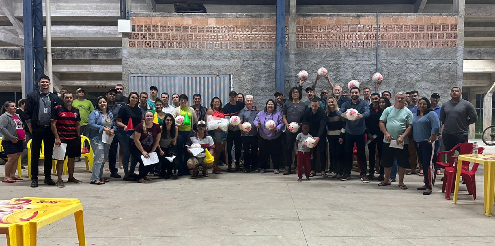 Imagem da notícia: Prefeitura de Vargem Alta apoia retorno da Escolinha de Futebol em Jaciguá