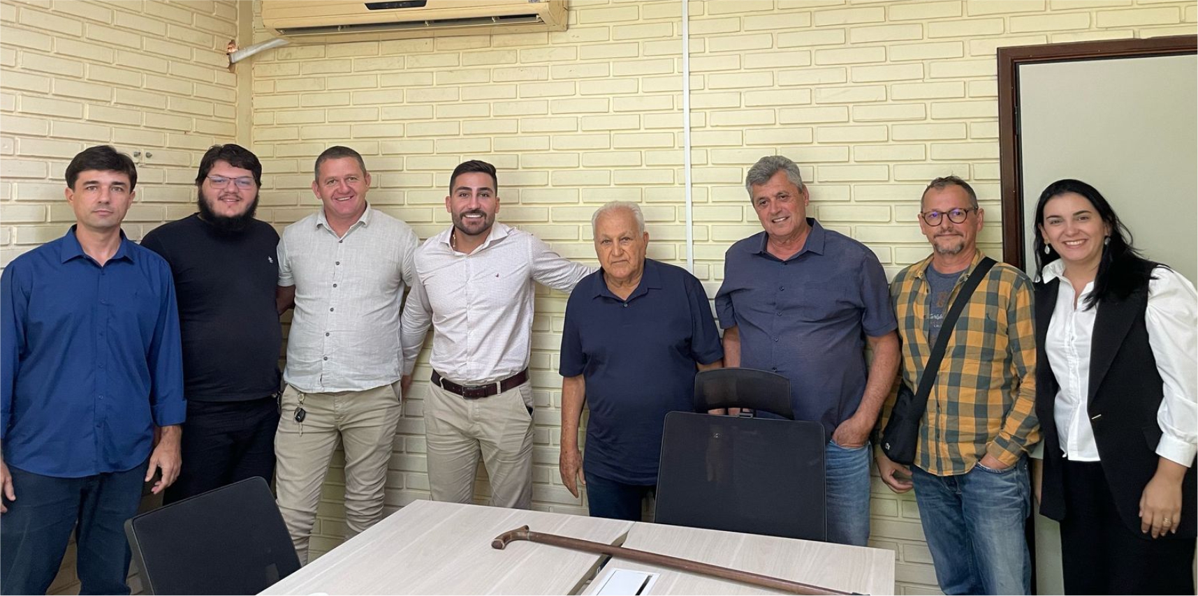 Prefeito de Vargem Alta participa de reunião para discutir avanços em infraestrutura e turismo na região do Frade e a Freira