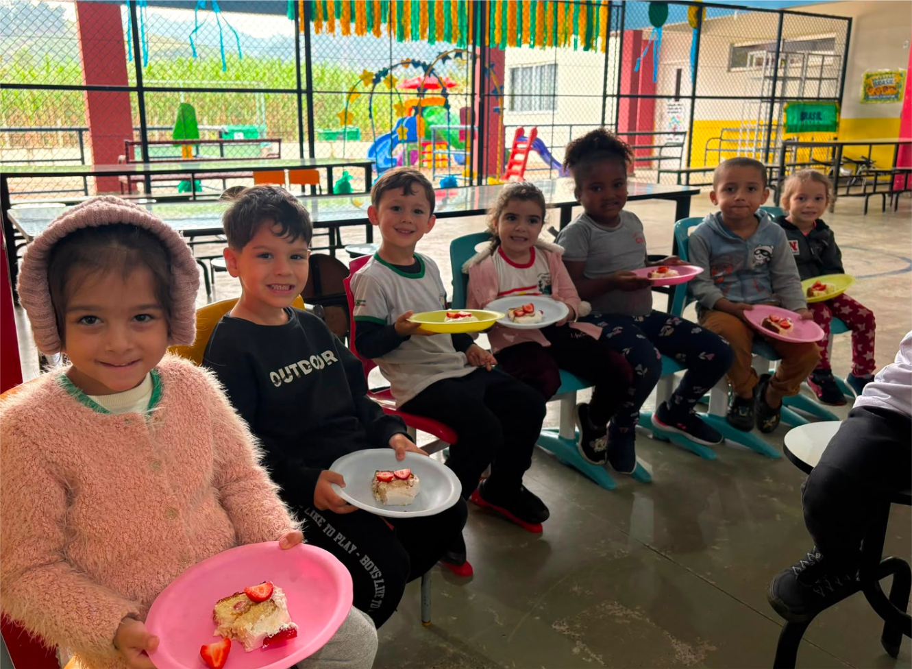 Imagem da notícia: Escola Assumpta Altoé Milaneze desenvolve projeto sobre o cultivo do morango no Programa Agrinho 2026