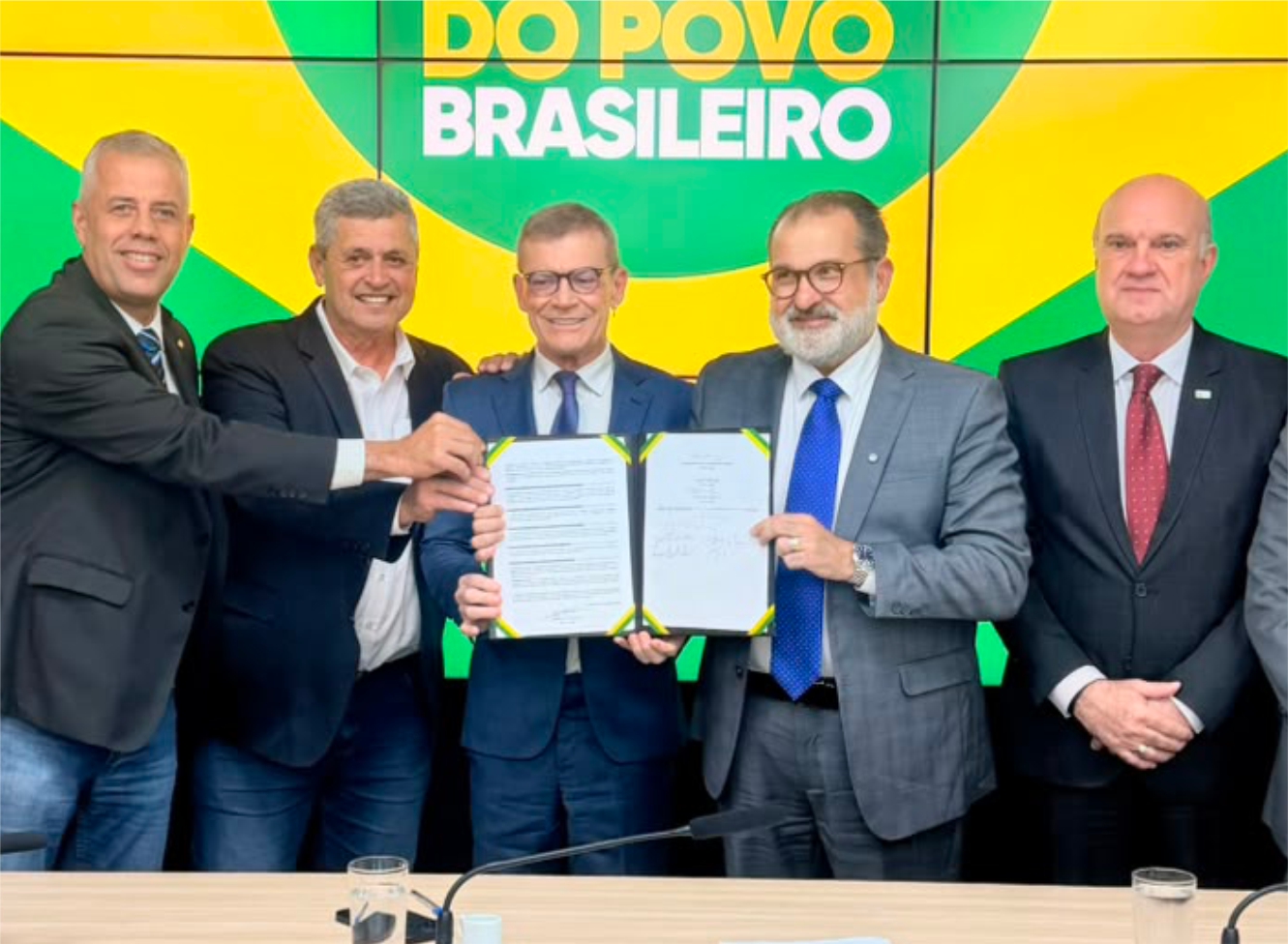 Imagem da notícia: Vargem Alta conquista avanço histórico com cessão da Ferrovia Leopoldina ao Governo do Estado